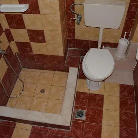 Athina Apartment *